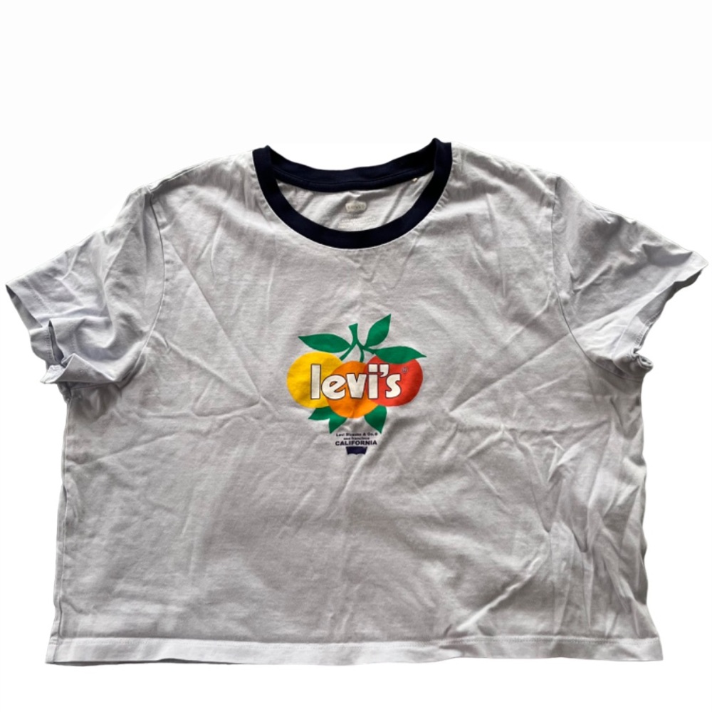 Levi's Women's Slim Fit Graphic T-Shirt